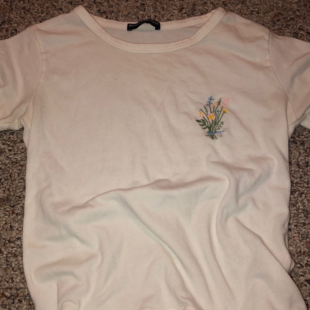white t shirt